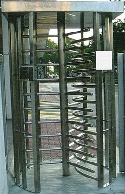 30 Personas / torniquete de altura Min completo con sonido de alarma tubo de acero inoxidable para aeropuerto