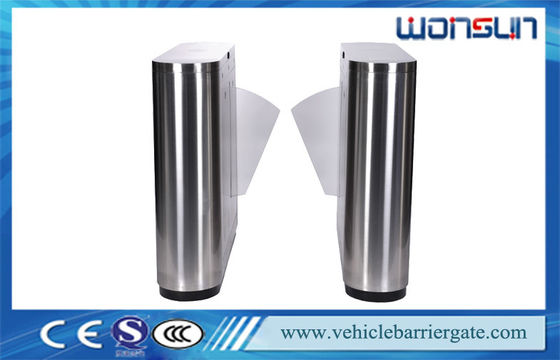 Estante de acero los 5MM Thickkness de la puerta de desplazamiento de desplazamiento de la puerta de los accesorios autos del abrelatas