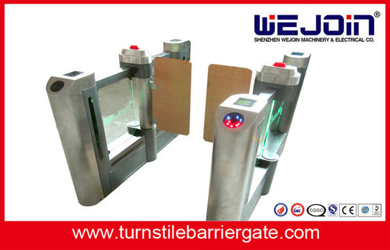 Puerta automática de la barrera del oscilación del doble del acero inoxidable con el interfaz del contacto seco