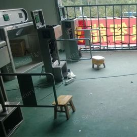 Torniquetes peatonales automáticos del paso del gobierno de la puerta de la barrera del oscilación de la seguridad