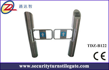 Puerta automática de la barrera del oscilación del torniquete del pilar del cilindro con el control de acceso