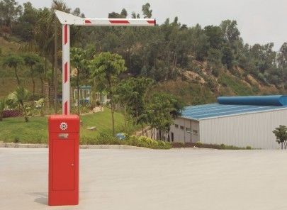 Puertas automáticas de acero del auge de la capa del polvo, barreras teledirigidas de la calzada