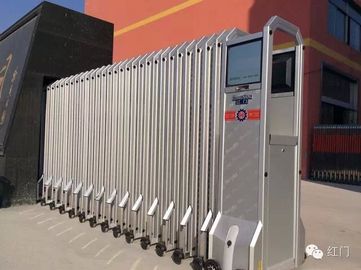 Puerta retractable eléctrica extensible de la aleación de aluminio que dobla con la pantalla de malla