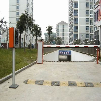 Carril recto de la aleación de aluminio de la puerta de la barrera del auge del hotel para el tráfico